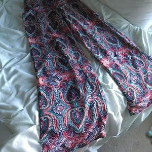 Flowy pattern pants