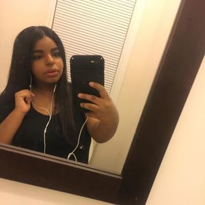 Meet your Posher, Samira