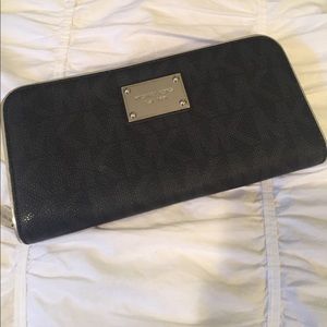 Michael Kors wallet. NWOT
