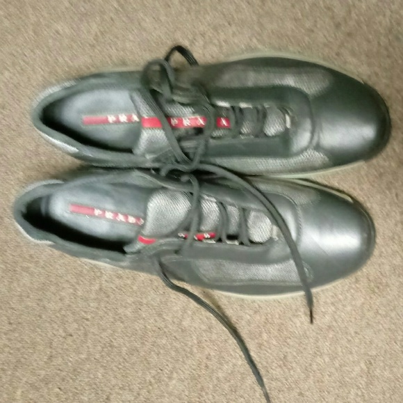 Prada shoes - Picture 3 of 3