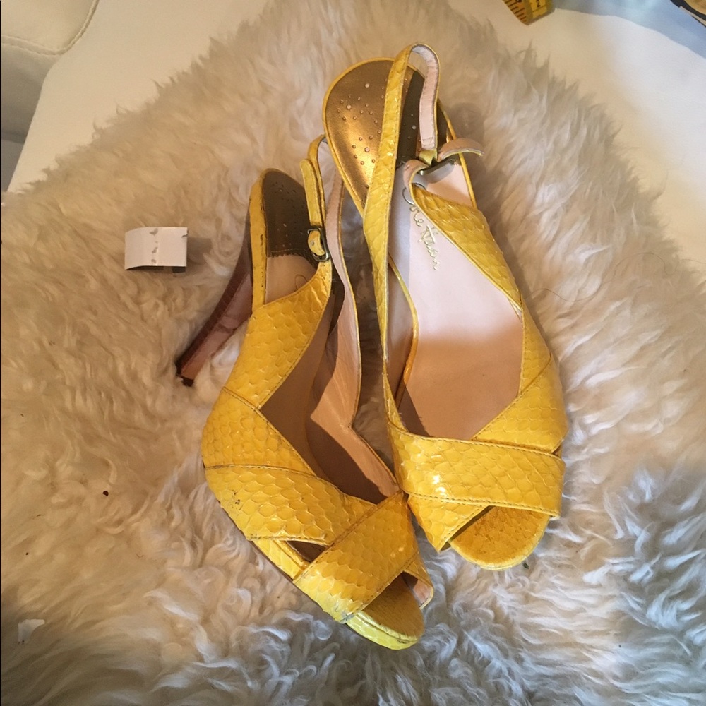 Cole Haan yellow shoes size 7b