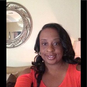 Meet your Posher, Aisha