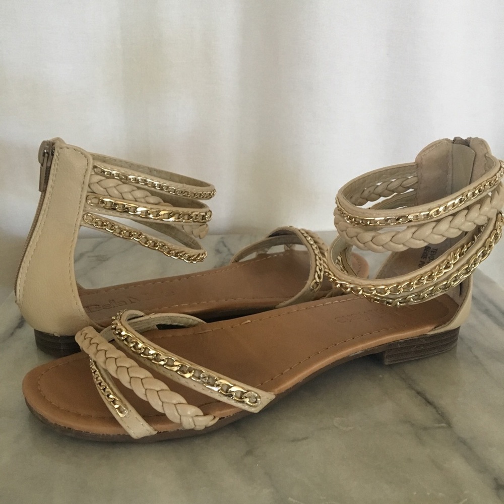GoLd cHaIn RoMaN fLaTs