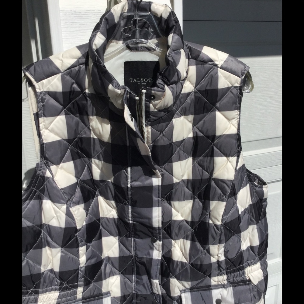 NWT Talbots Cute Black & Cream Buffalo Plaid Vest - Picture 2 of 3