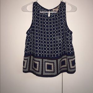 Adorable patterned tank top