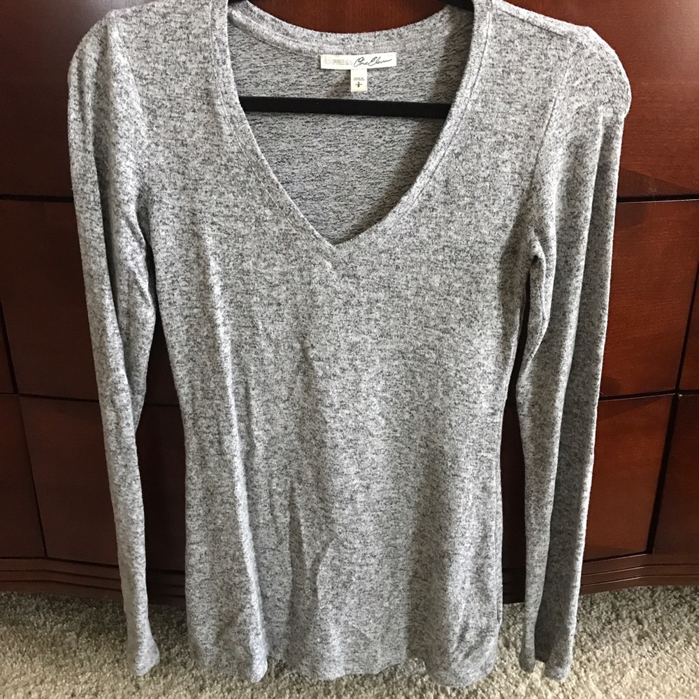 Express One Eleven Super Cozy V Neck Long Slv Tee