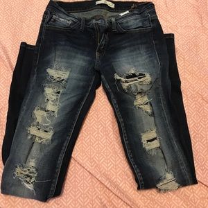 KanCan skinny jeans from the buckle