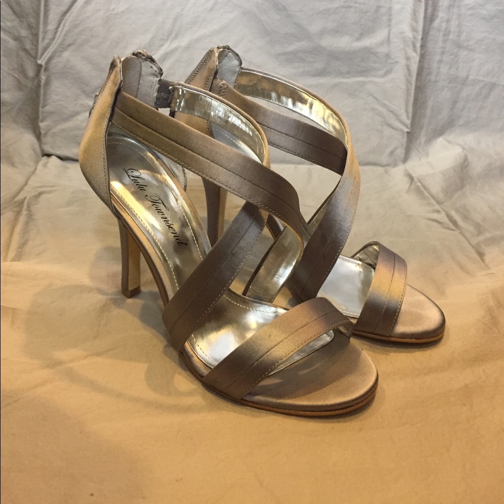 Lulu Townsend "Fashionista" Heels