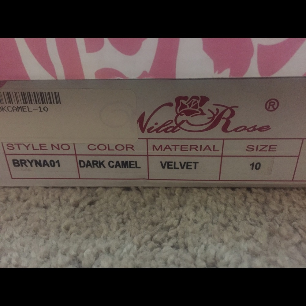 Wild Rose Velvet Knee High Boots - Picture 4 of 7