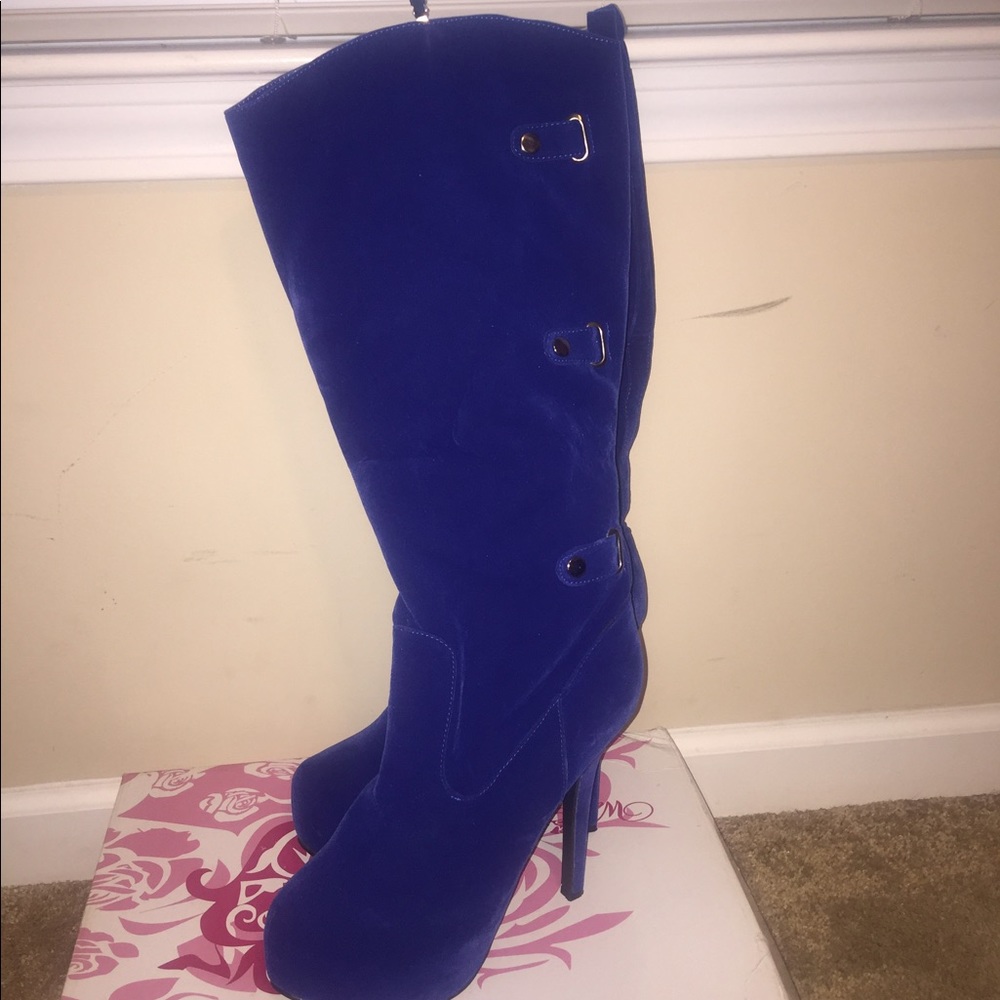 Wild Rose Velvet Knee High Boots - Picture 6 of 7