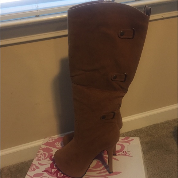 Wild Rose Velvet Knee High Boots - Picture 3 of 7