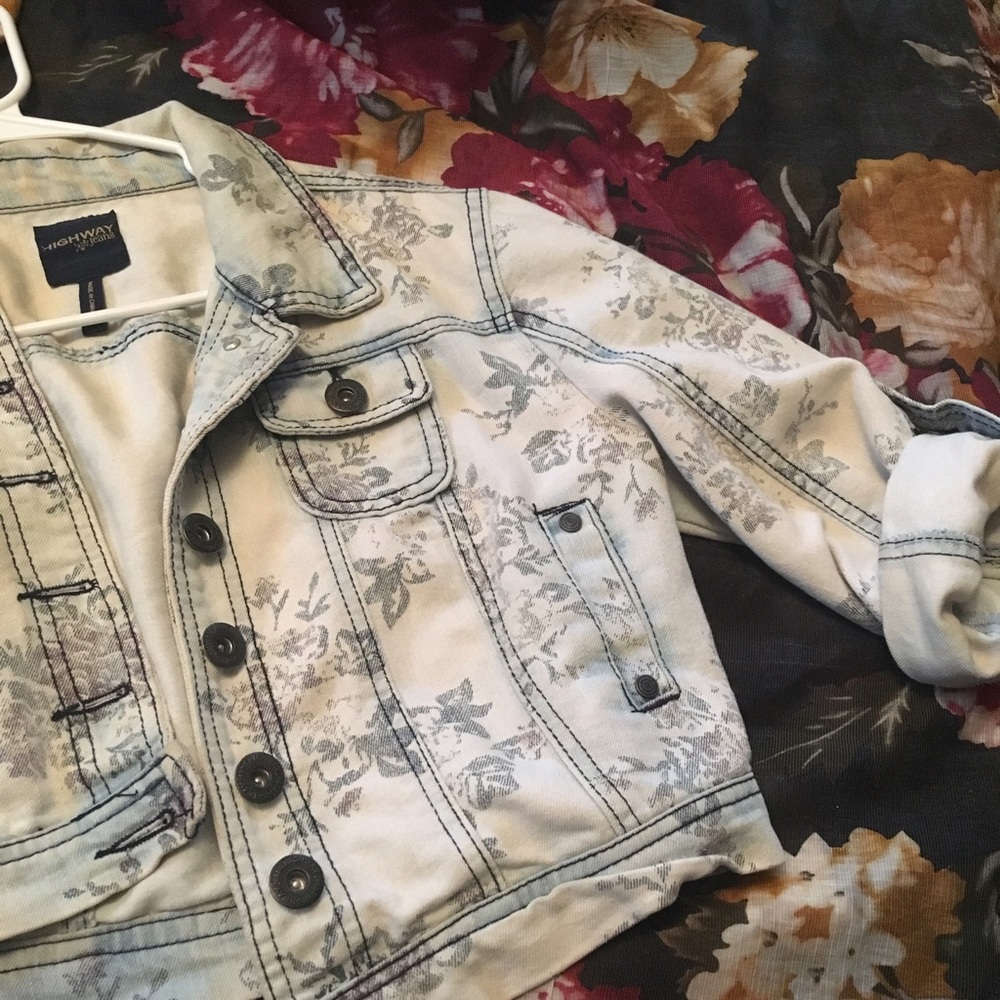 crop jean jacket