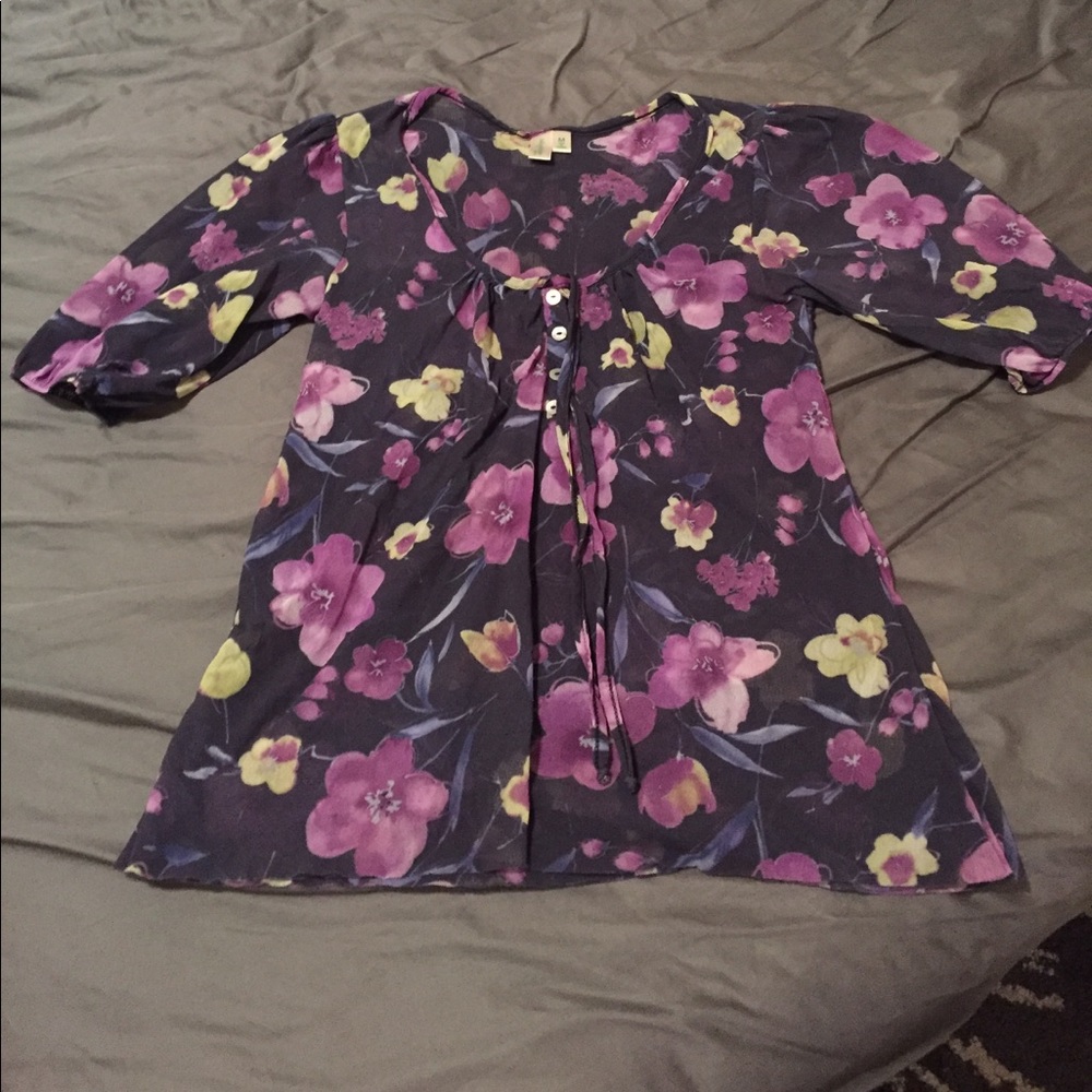 LAST DAY ‼️floral pattern top