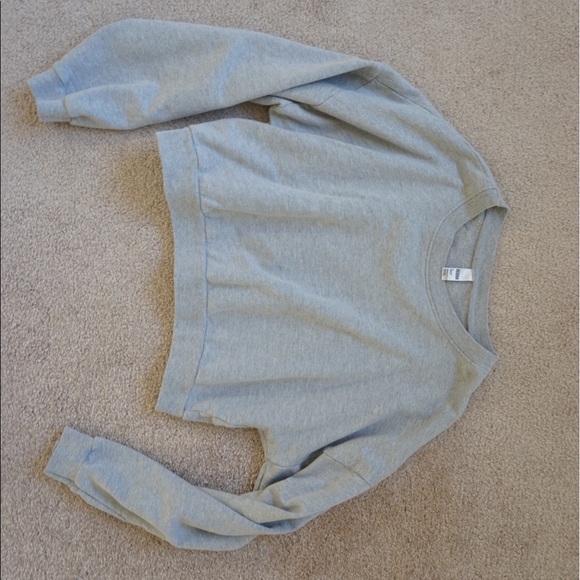 American Apparel Tops - American Apparel Grey Crew Neck Cropped Sweatshirt American Apparel Tops - American Apparel Grey Crew Neck Cropped Sweatshirt