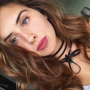 Meet your Posher, Jade