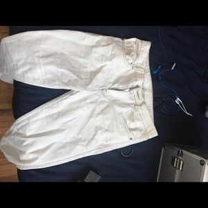 Cotton On White boyfriend jeans!