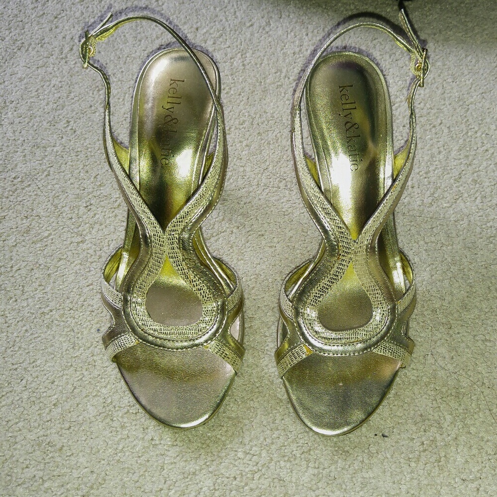 Kelly & Katie Gold Pumps
