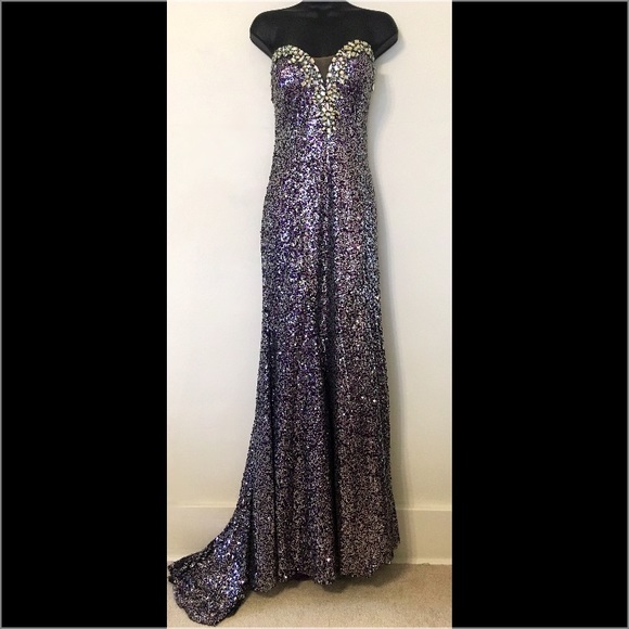 💥SALE 💥Sequin Dress~Formal~All Breads💥💥💥💥💥 - Picture 3 of 8