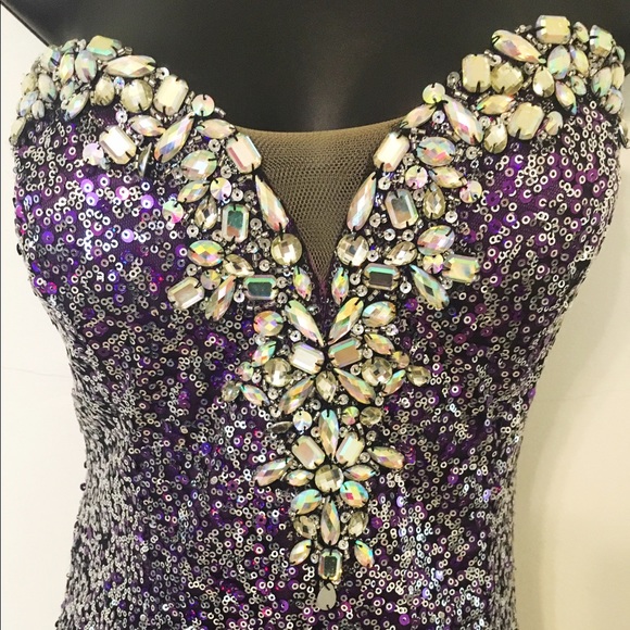 💥SALE 💥Sequin Dress~Formal~All Breads💥💥💥💥💥 - Picture 4 of 8