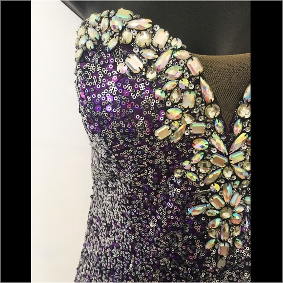 💥SALE 💥Sequin Dress~Formal~All Breads💥💥💥💥💥 - Picture 5 of 8