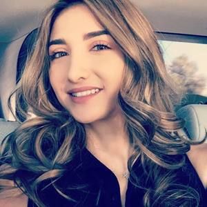 Meet your Posher, Gabriela