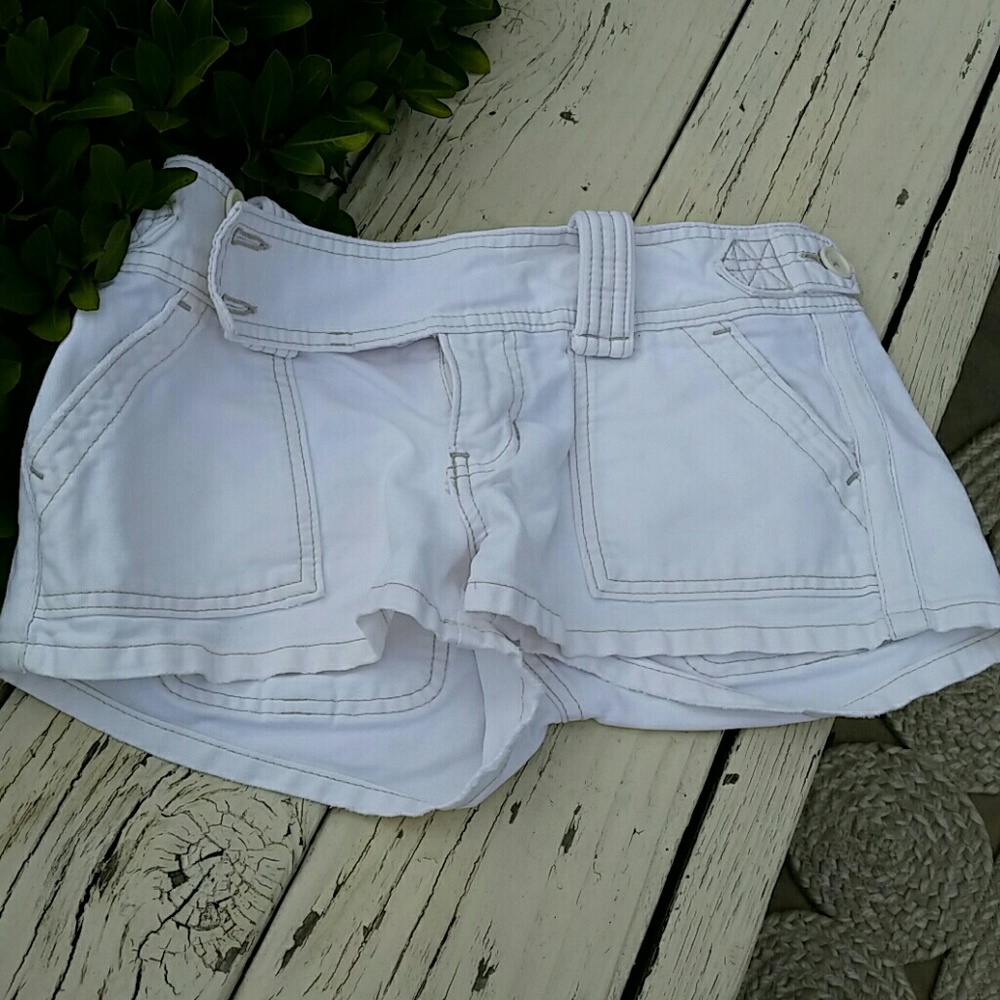 Abercrombie & Fitch White Cargo Denim Shorts