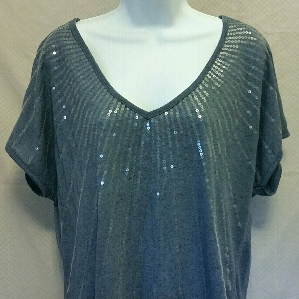 Sequined V-neck Tee
