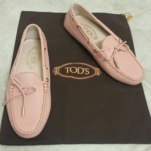 TOD'S PINK LEATHER LOAFERS