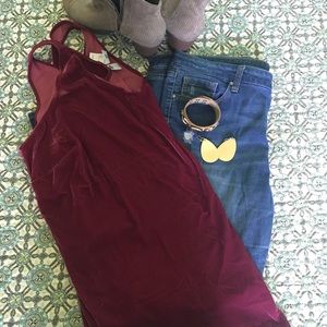 ✨NWT - VELVET ROSE/MAUVE V-neck TANK ✨