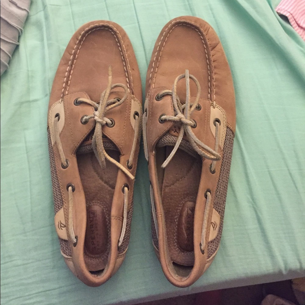 Size 11 women's Sperry