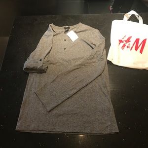 Great 3 button long sleeve shirt