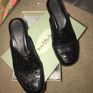 Nurture Black Shoes