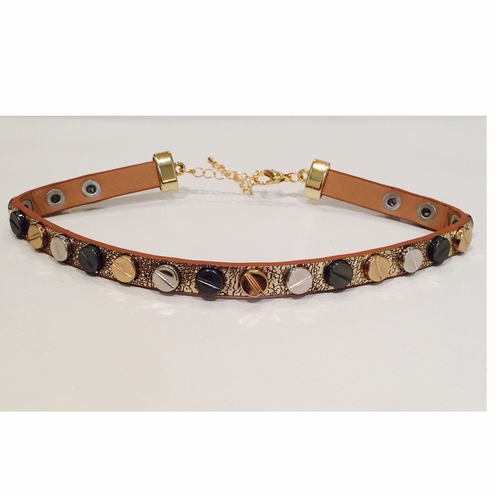 🎉HP🎉Glam Edgy Gold Mixed Metal Nail Head Choker - Picture 2 of 8