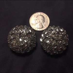 3 for $10 closet sale! Vintage clip on earrings
