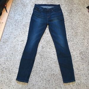 BDG Mid Rise Twig Jeans