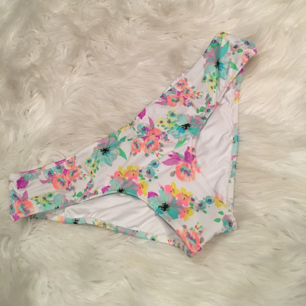 Vs cheeky bikini bottoms