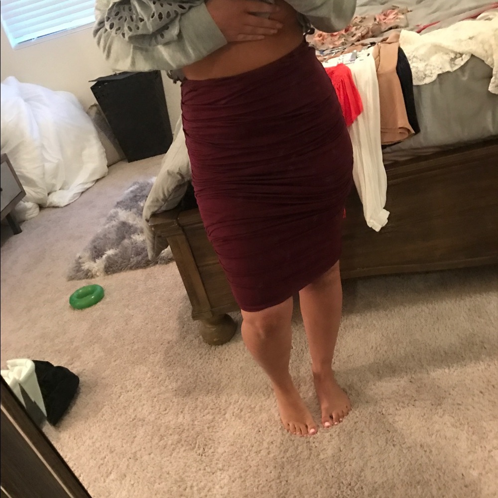 Rouched burgundy pencil skirt Marciano