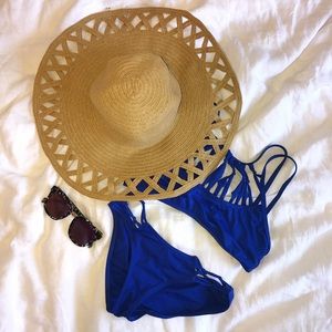 Straw beach hat from Diane's Beachwear ☀️
