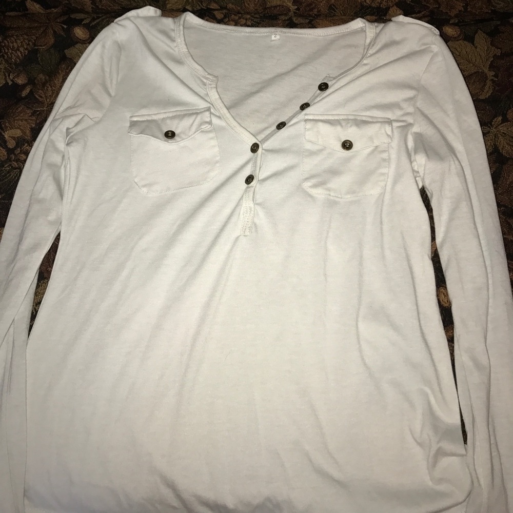 Long sleeve v-neck t-shirt!