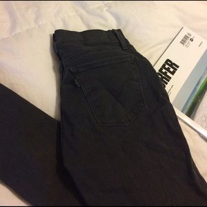 BLACK DENIM LEVI JEANS 710