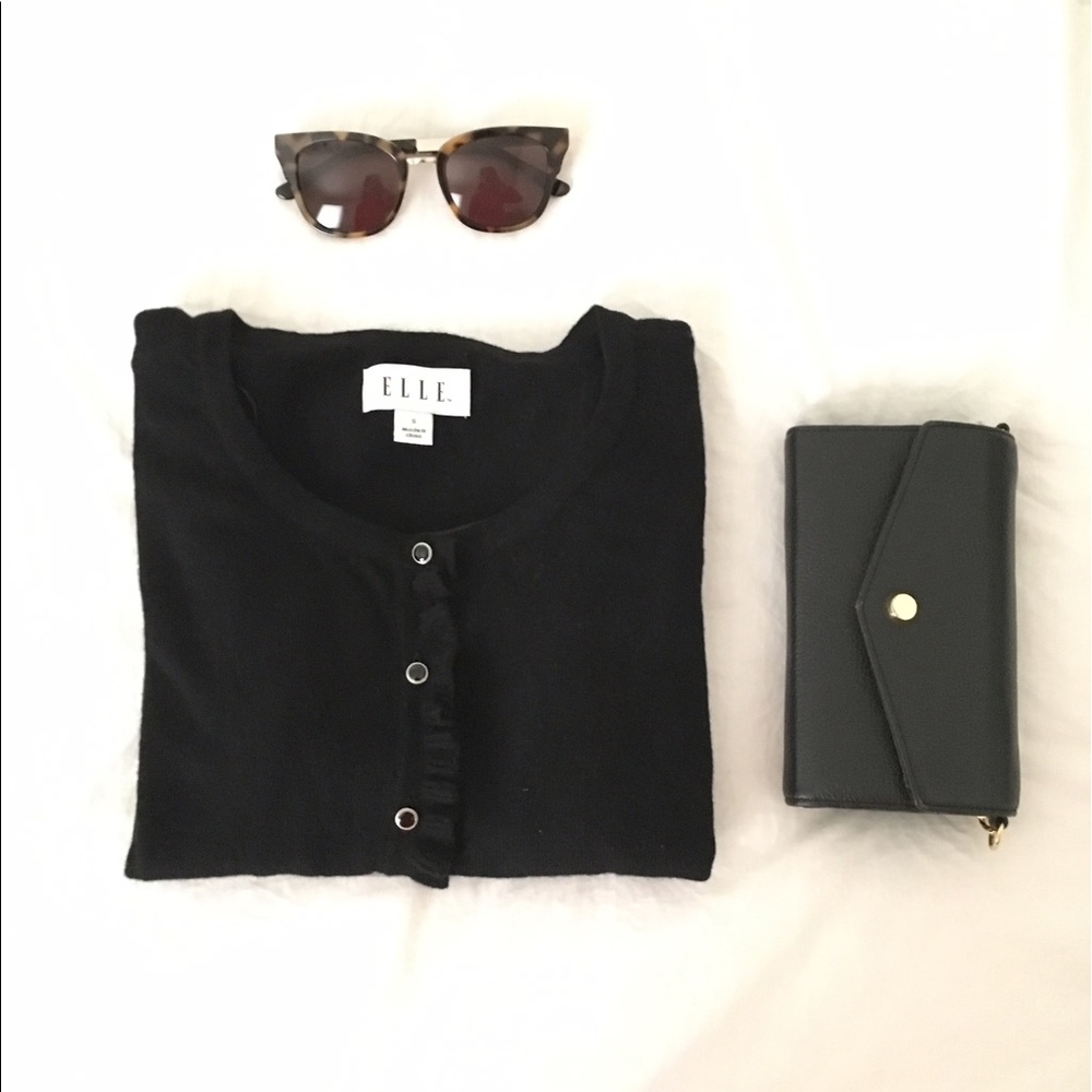 ✨ NWT prim and proper black sweater