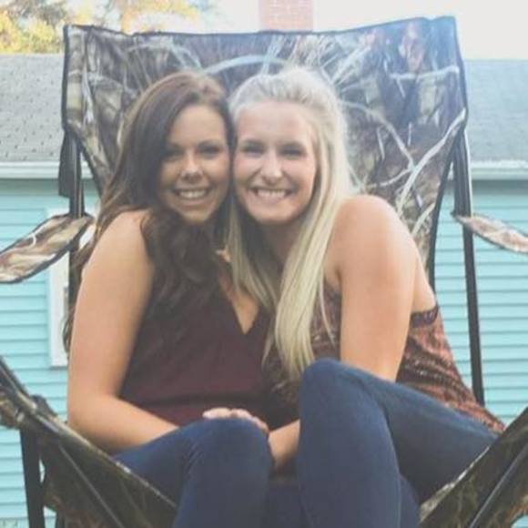 Meet your Posher, Ally - Picture 5 of 5