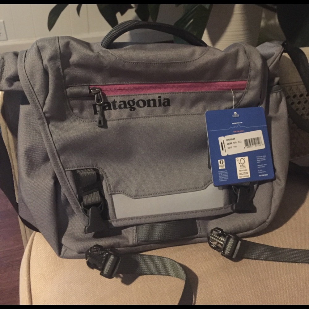 Grey Patagonia messenger bag