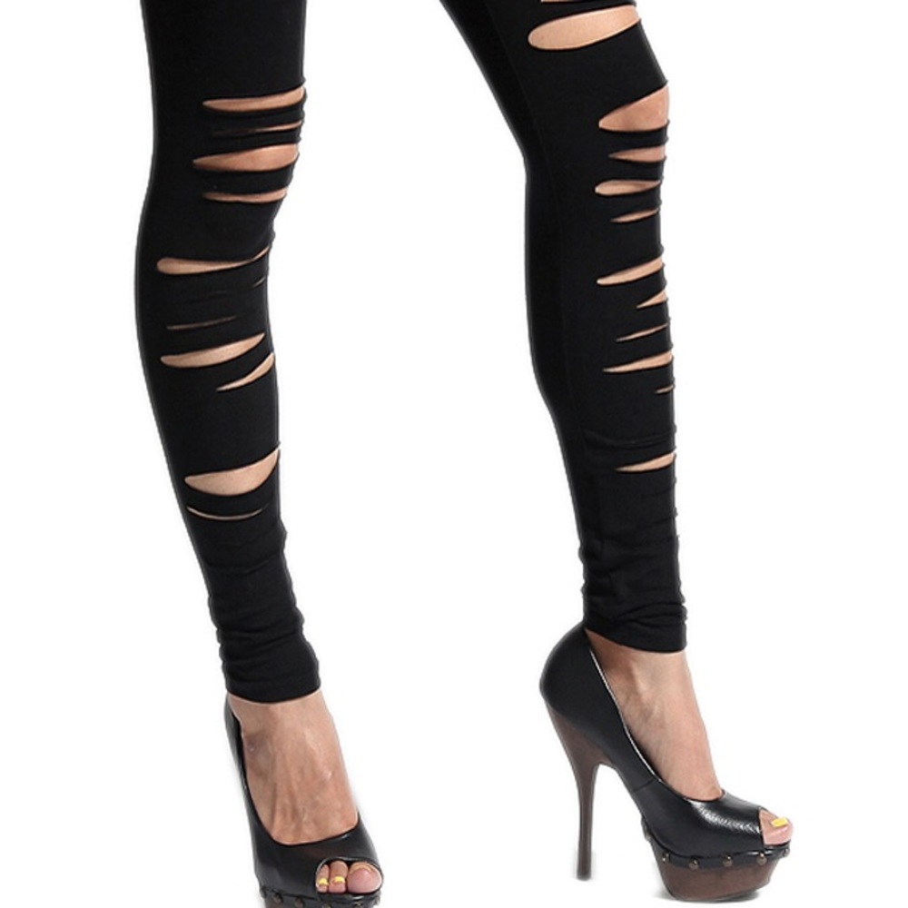 Black Distressed Leggings🖤 - Picture 6 of 7