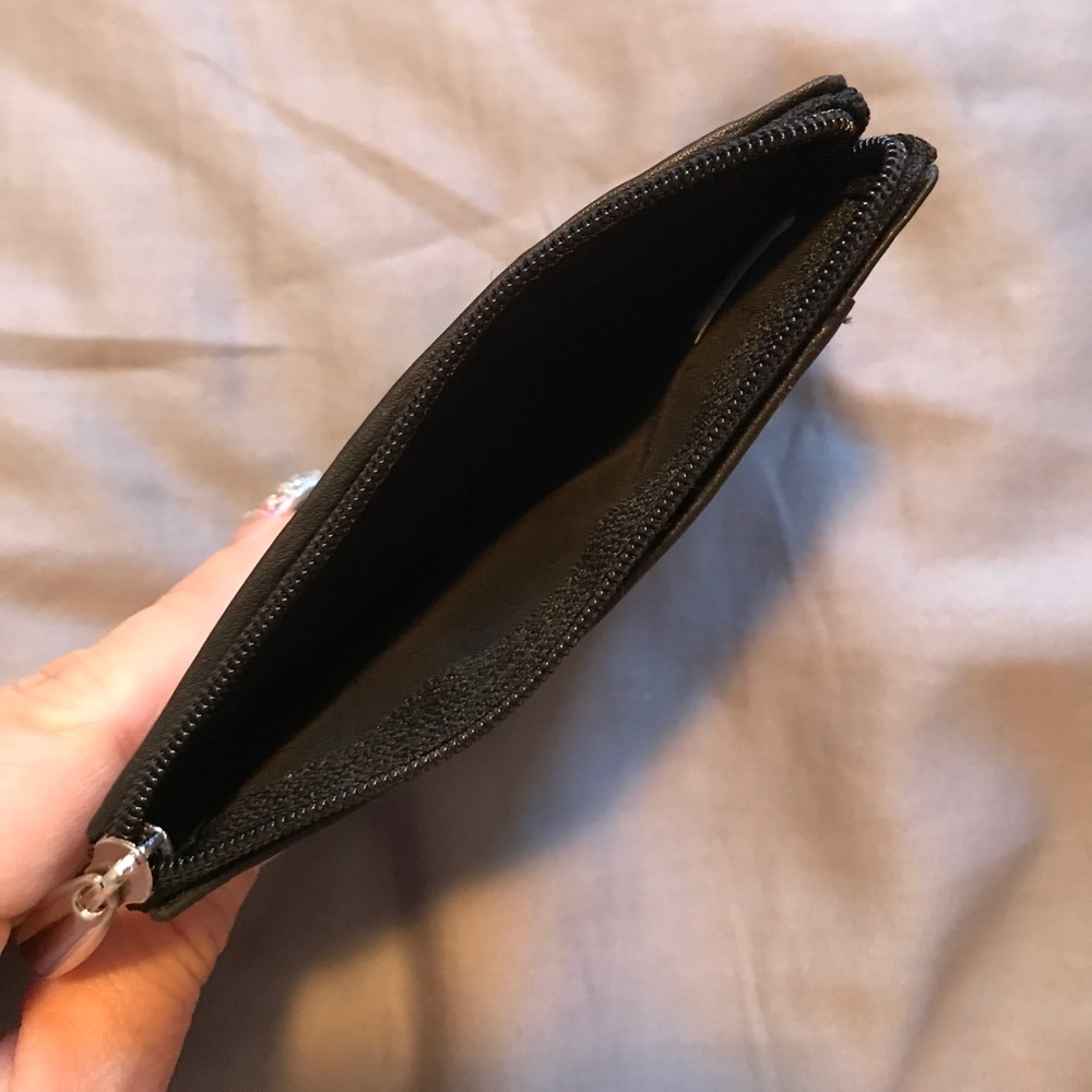 Identity Stronghold Wallet - Picture 3 of 6
