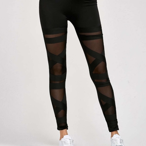 ❗️WKND SALE❗️LAST ONE❗️Mesh Cut Out Leggings - Picture 3 of 6