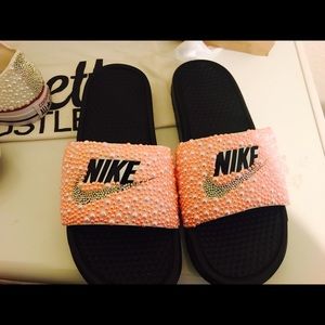 Nike slippers