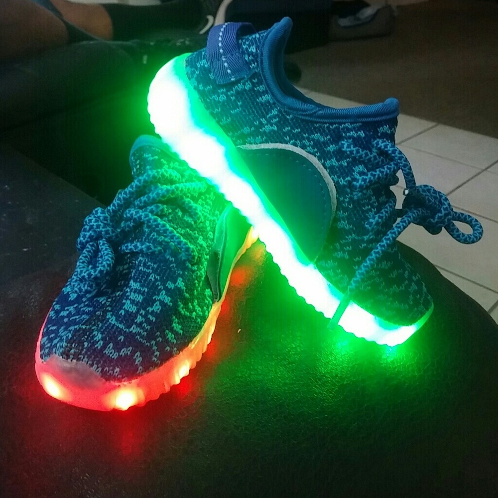 Lighting kids shoes