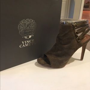 Olive Green 7.5 heels