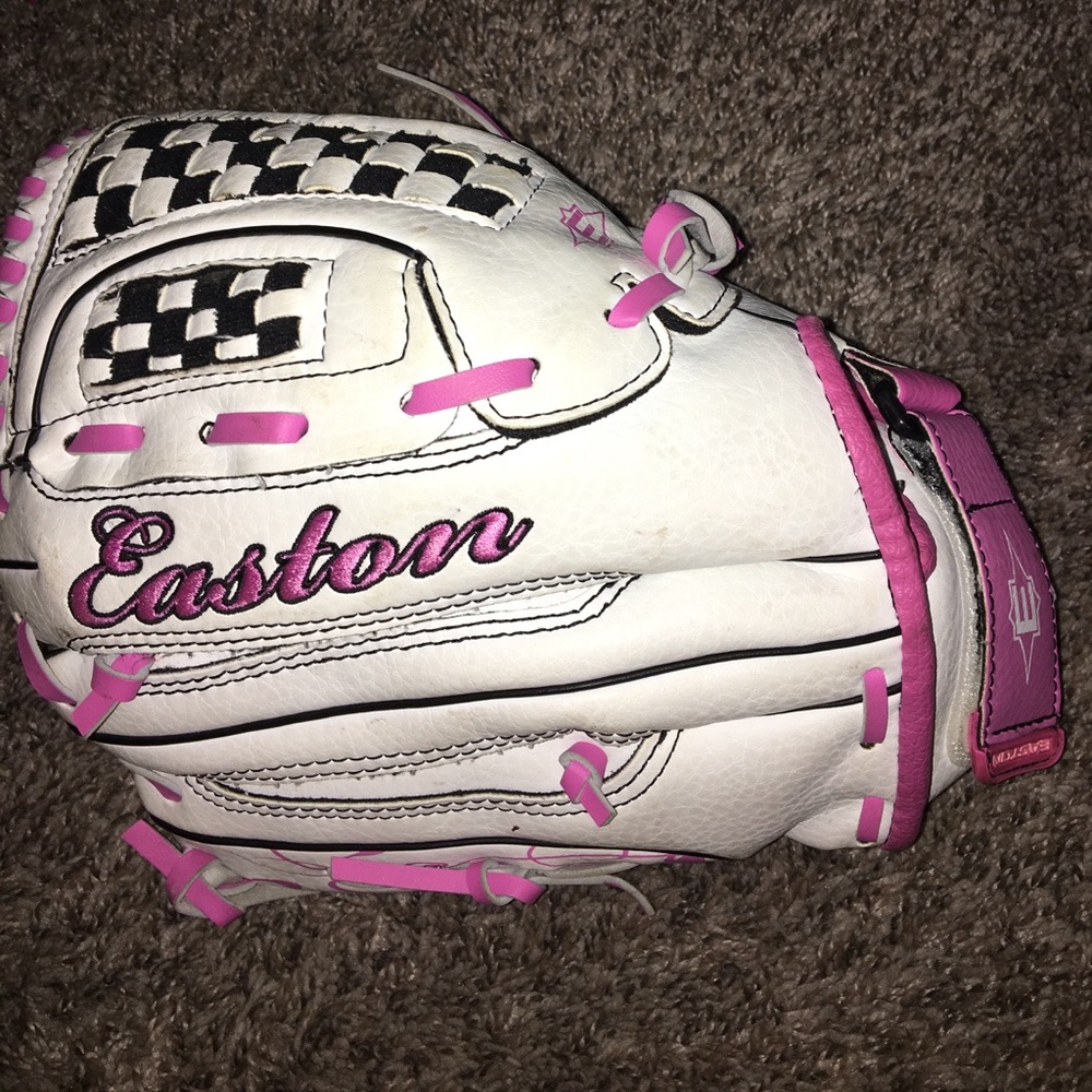 Easton Softball Glove